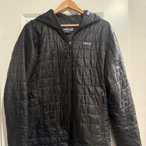 Men’s Patagonia Primaloft Hoody Jacket in Black - size Medium